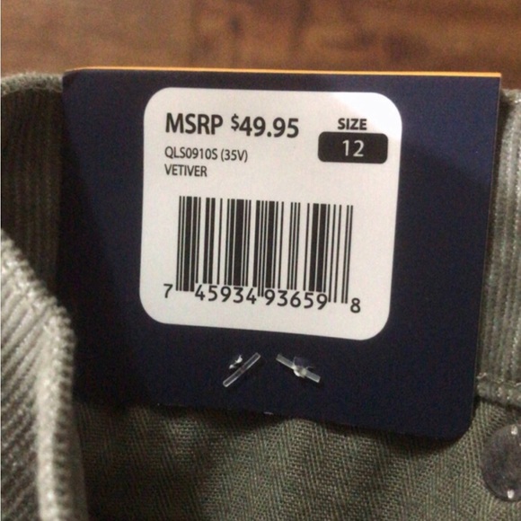 Gap women’s corduroy shorts - Picture 4 of 4